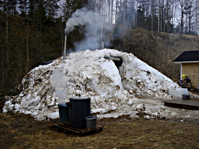 ensimmäinen jääsauna